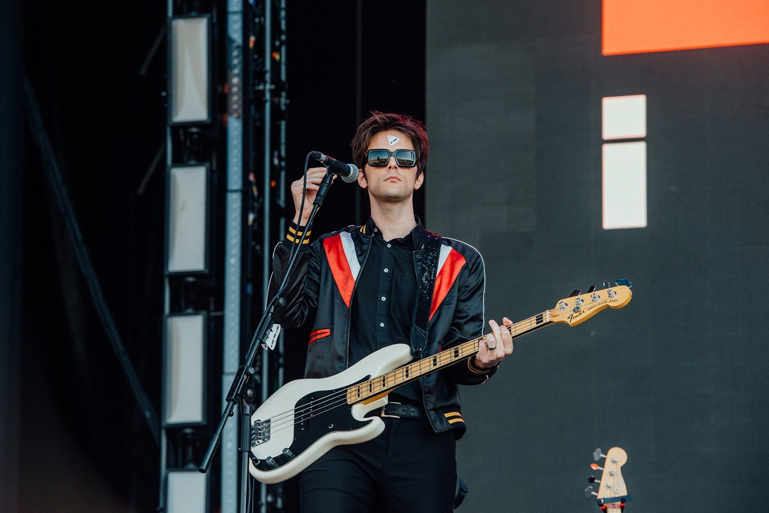 The mysterious world of I Don't Know How But They Found Me