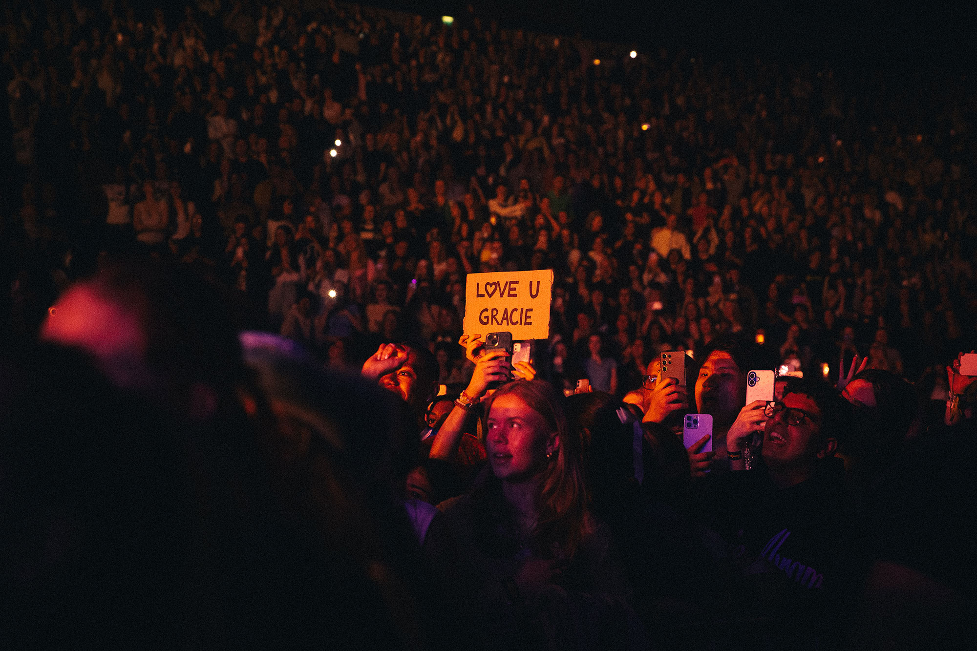 Gracie Abrams' delicate, heartfelt pop packs out The O2 in London Gracie Abrams' delicate, heartfelt pop packs out The O2 in London