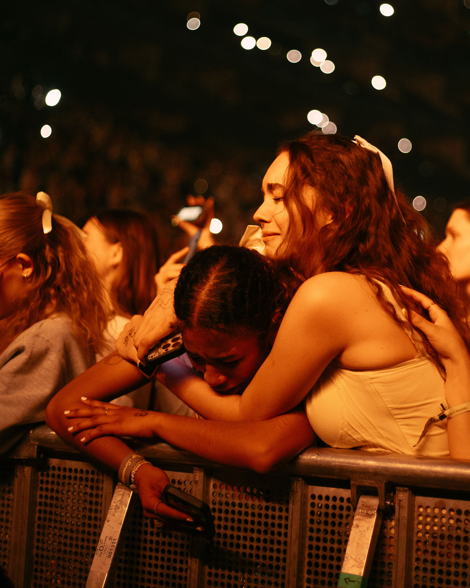 Gracie Abrams' delicate, heartfelt pop packs out The O2 in London Gracie Abrams' delicate, heartfelt pop packs out The O2 in London