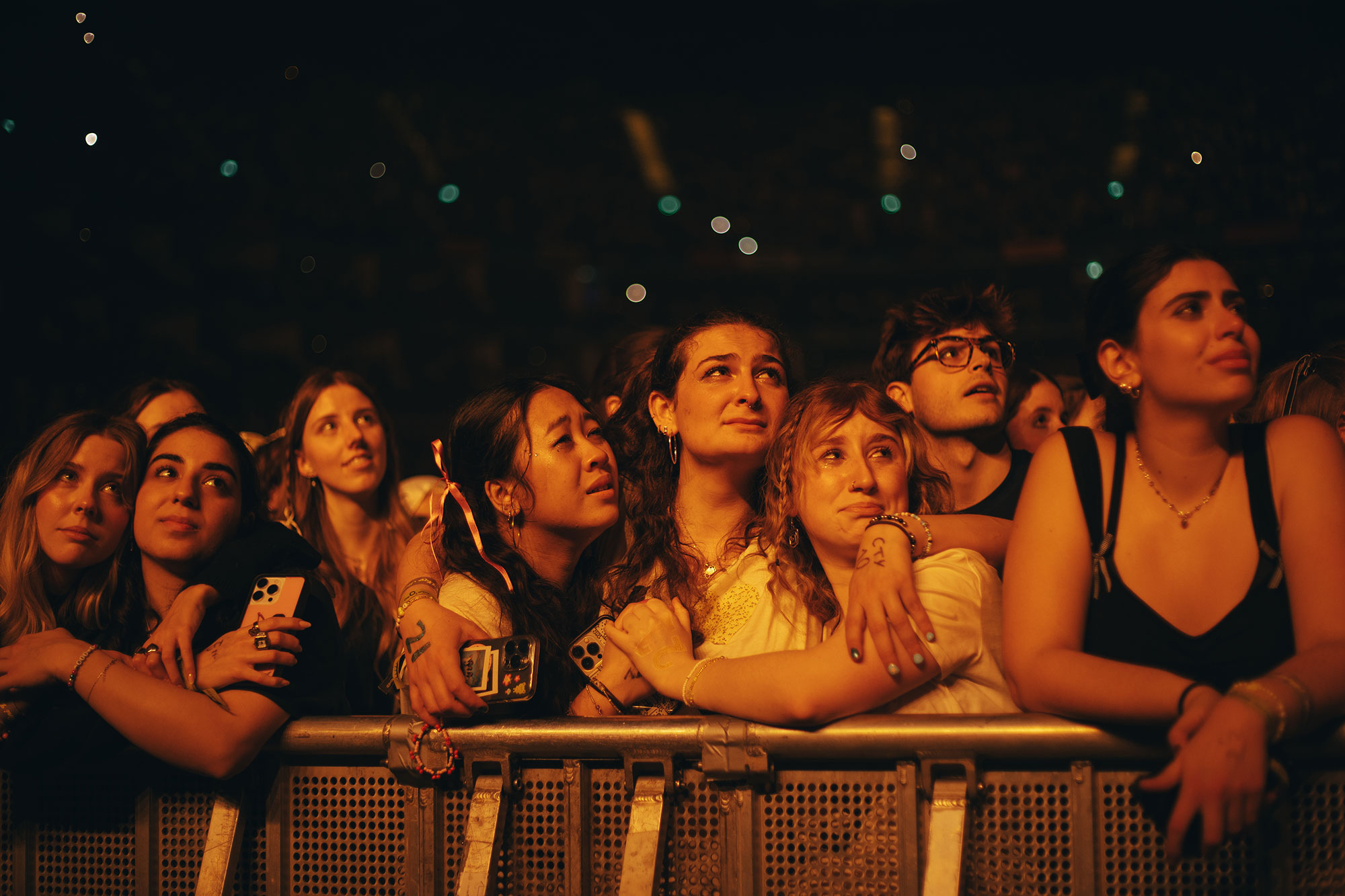 Gracie Abrams' delicate, heartfelt pop packs out The O2 in London Gracie Abrams' delicate, heartfelt pop packs out The O2 in London